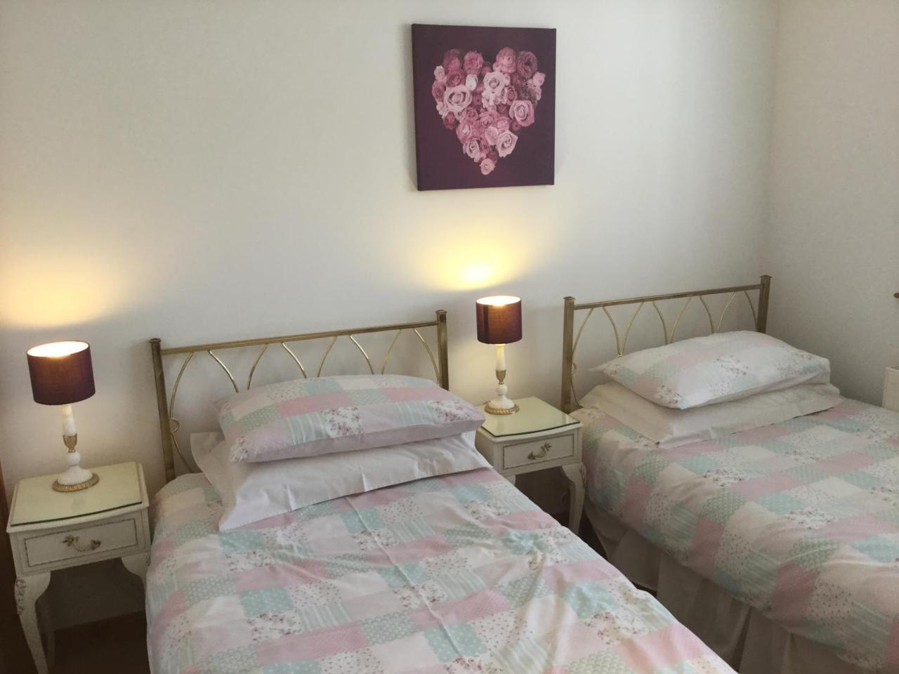 Two-Bedroom Apartment - Golf View Free Parking Инвернесс Экстерьер фото